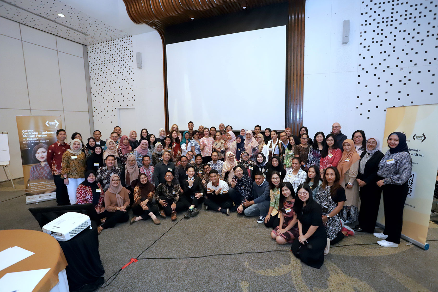 Group photo with all the participants of the Reintegration Workshop.