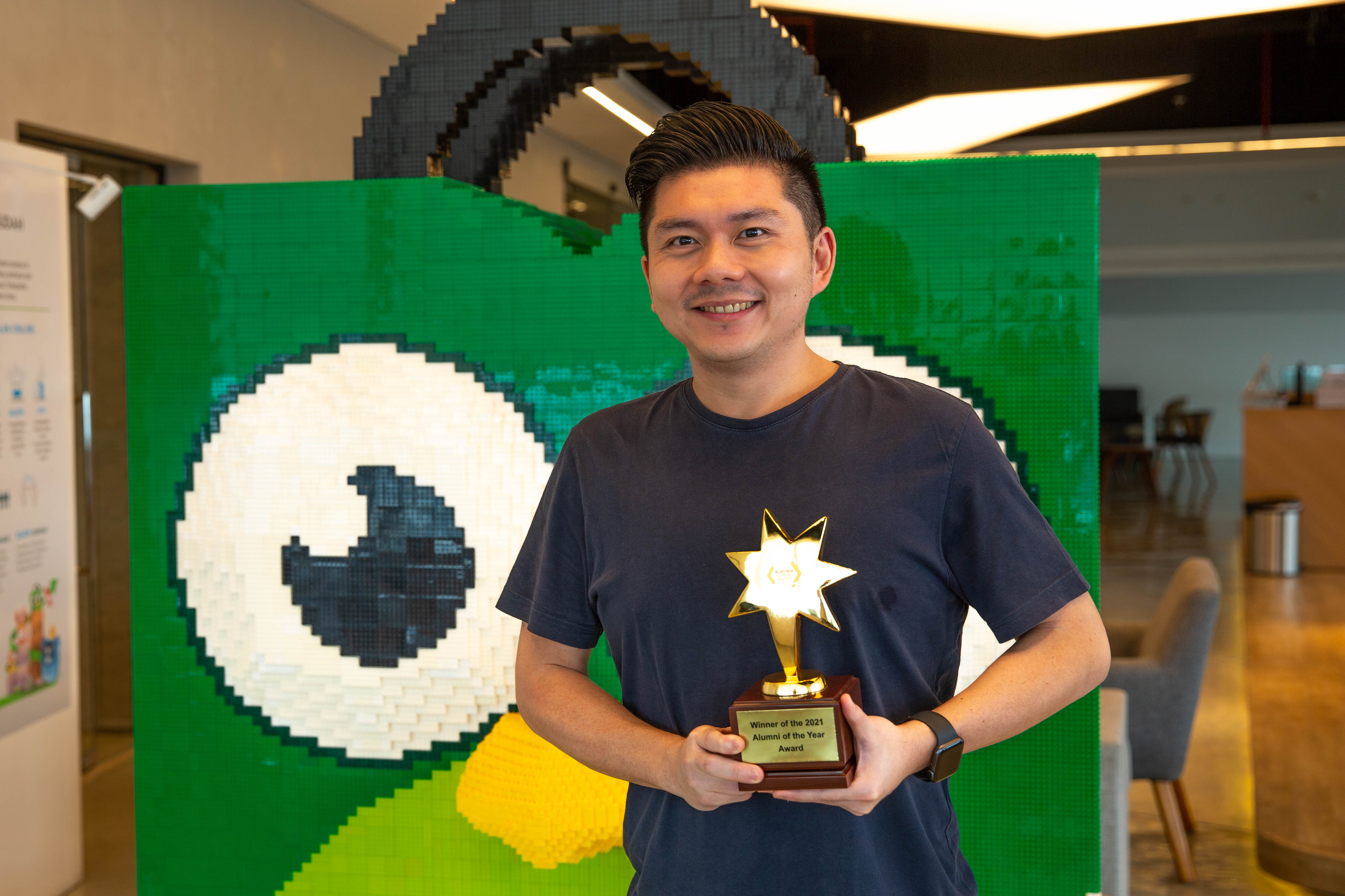 Winner of the 2021 Innovation and Entrepreneurship Award, Herman Widjaja transforms a nation through technology.