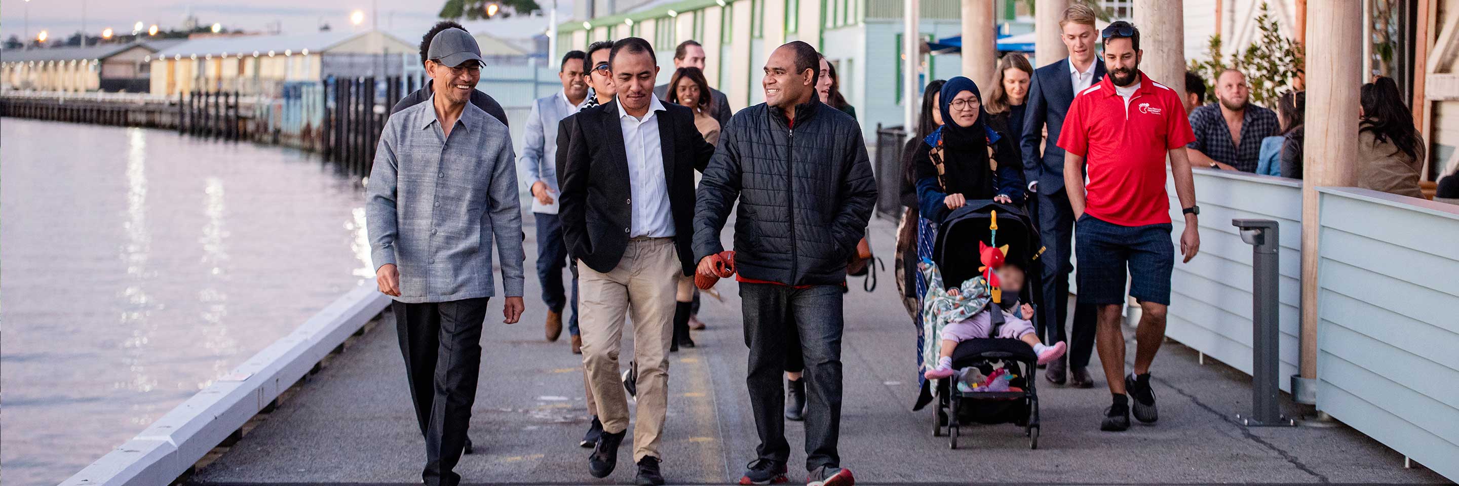 Indonesian scholars gather at the Australia Awards’ Mid-Year event held in Perth, where they can grow their networks and make connections with scholars from other countries (photo courtesy of the Australian Department of Foreign Affairs and Trade)