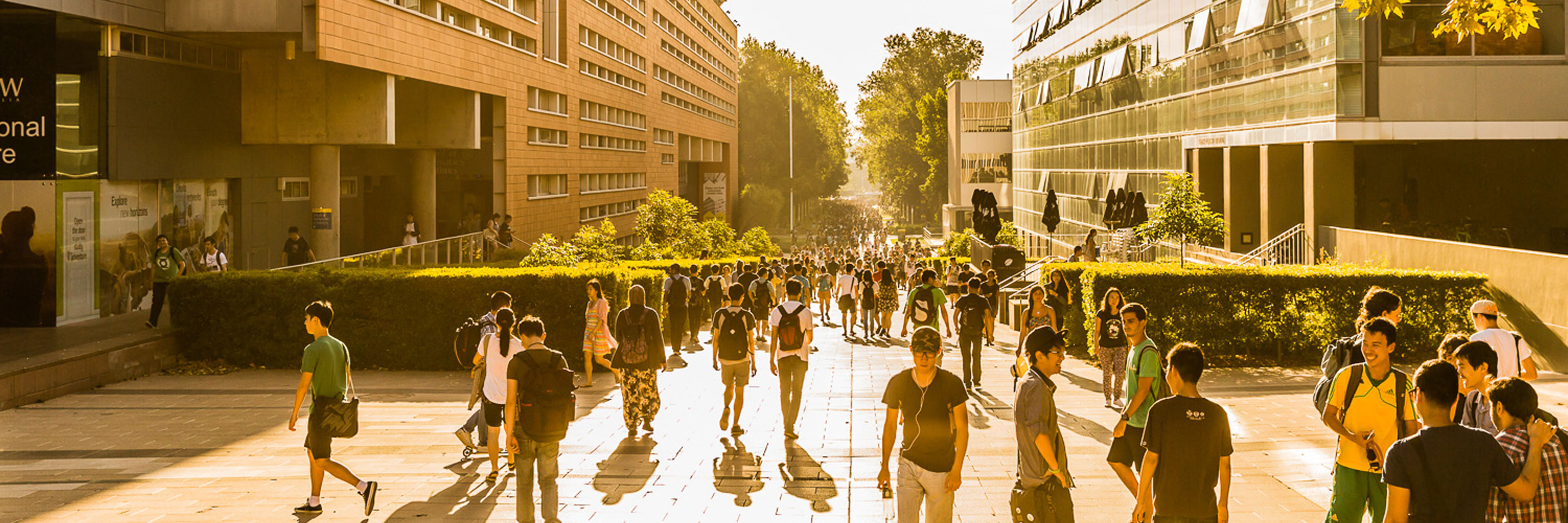 The Australia Awards offer a world-class education in a friendly and safe multicultural society, with the opportunity to make links with Australia’s public, private, academic and NGO networks (Photo courtesy of The University of New South Wales).